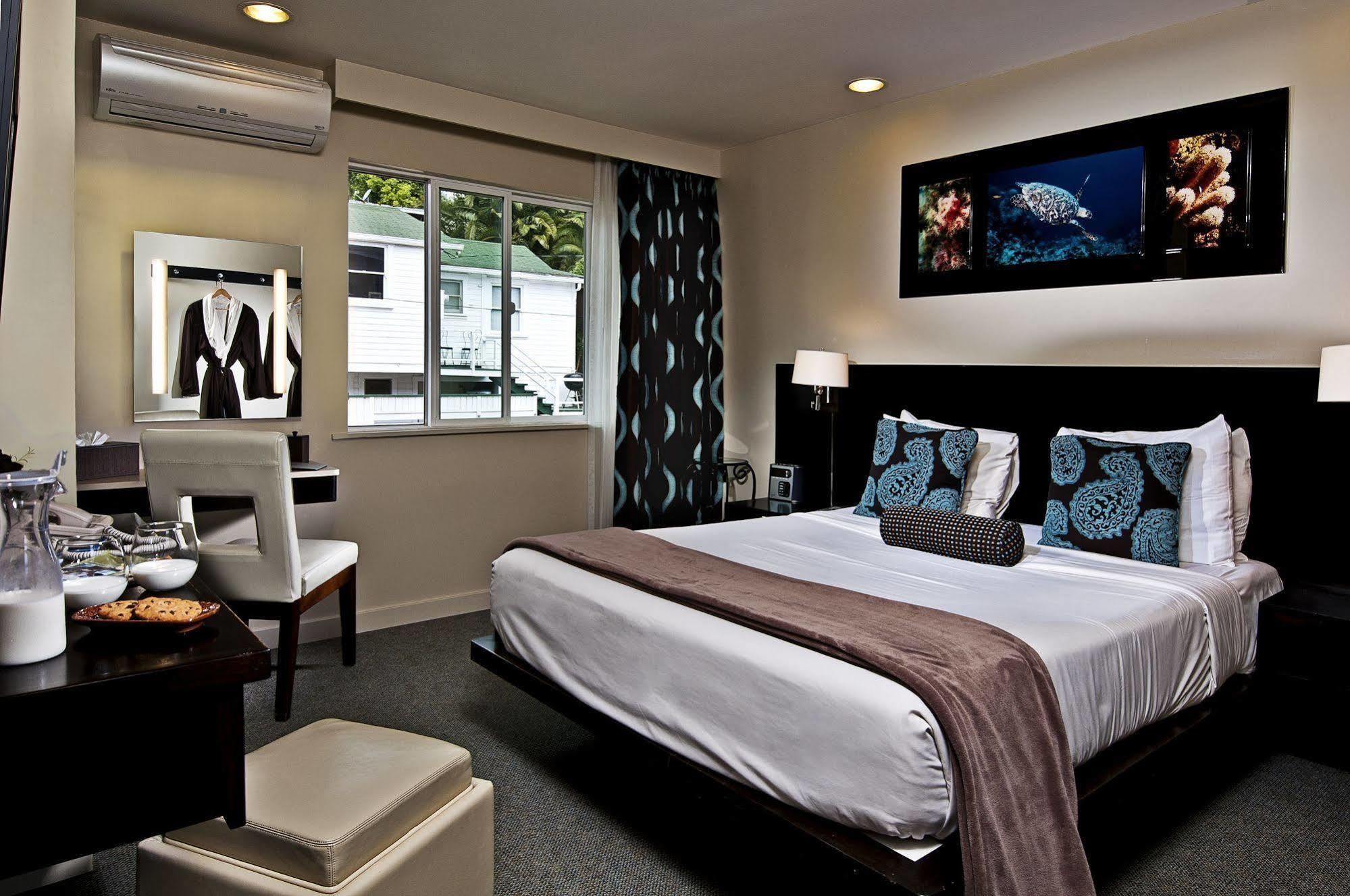 Aurora Hotel อาวาลอน ภายนอก รูปภาพ